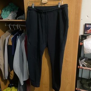 Men’s Nike tech fleece joggers v3